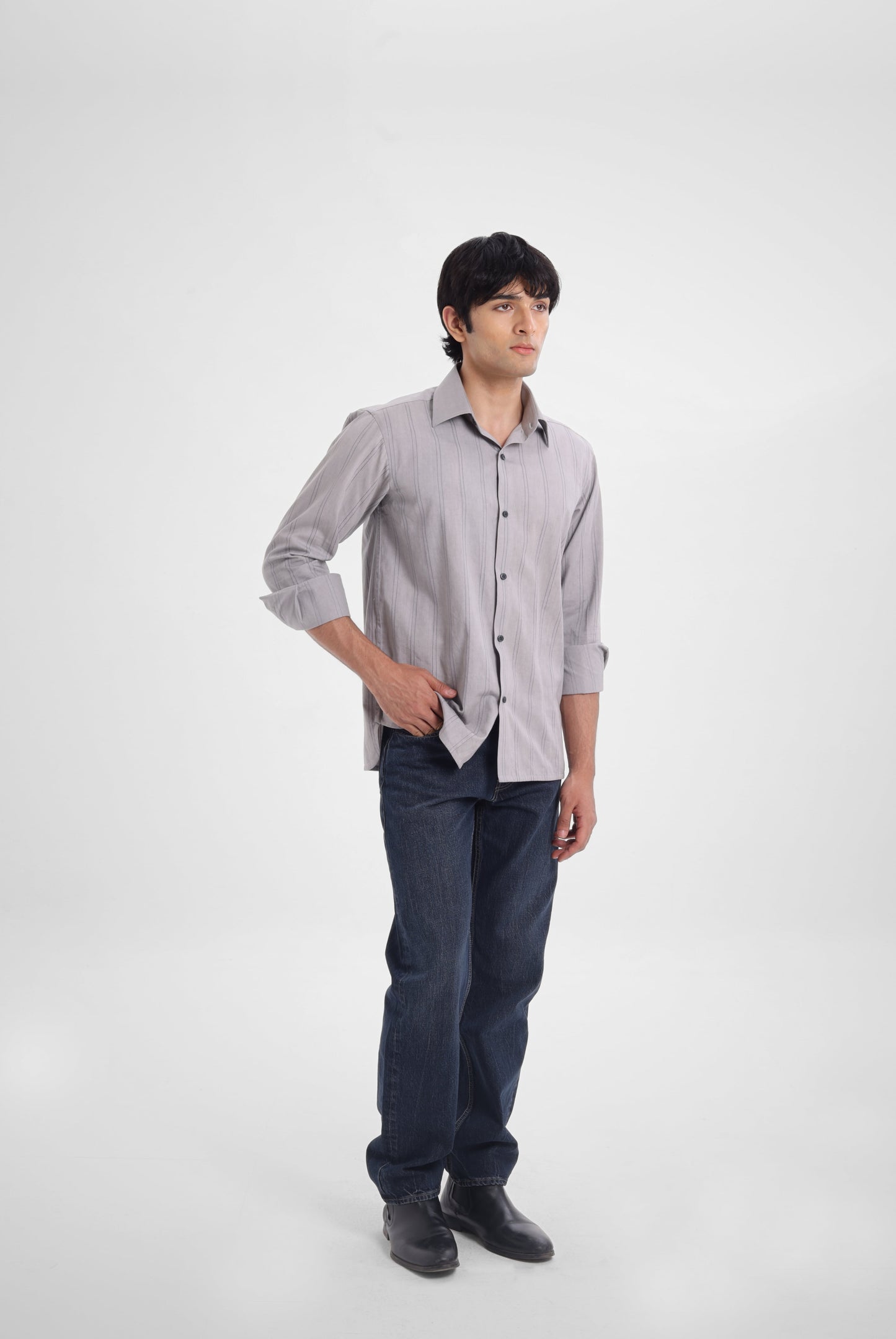 Linework Twill Shirt in Light Grey