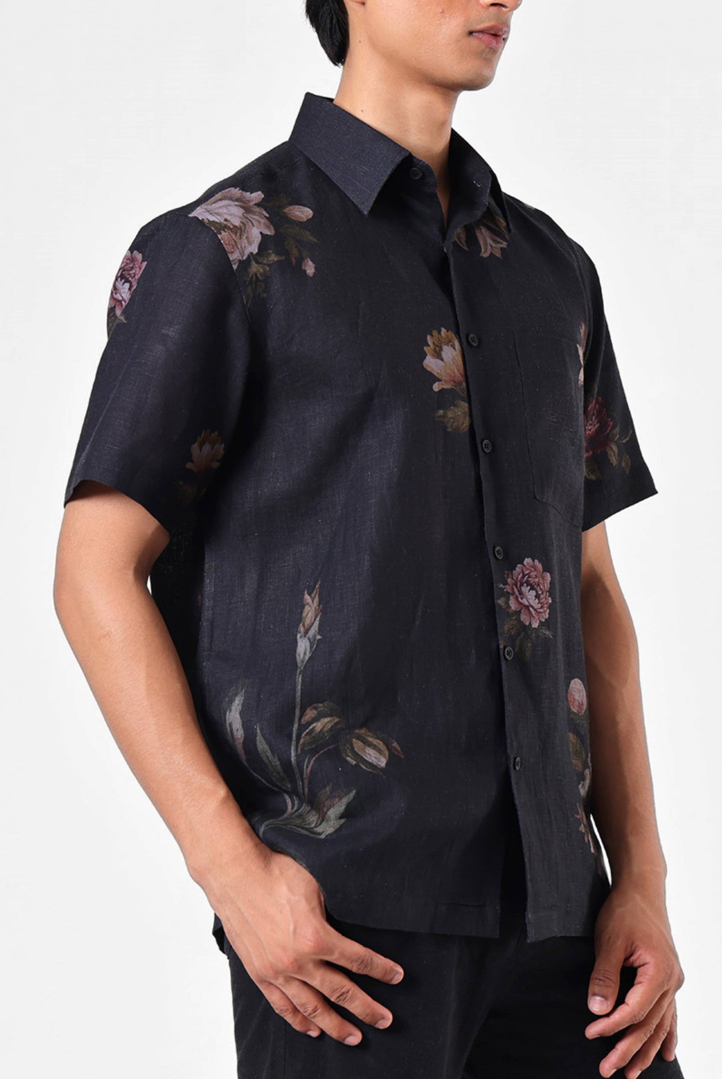 Garden Linen Shirt in Black - Short Sleeve