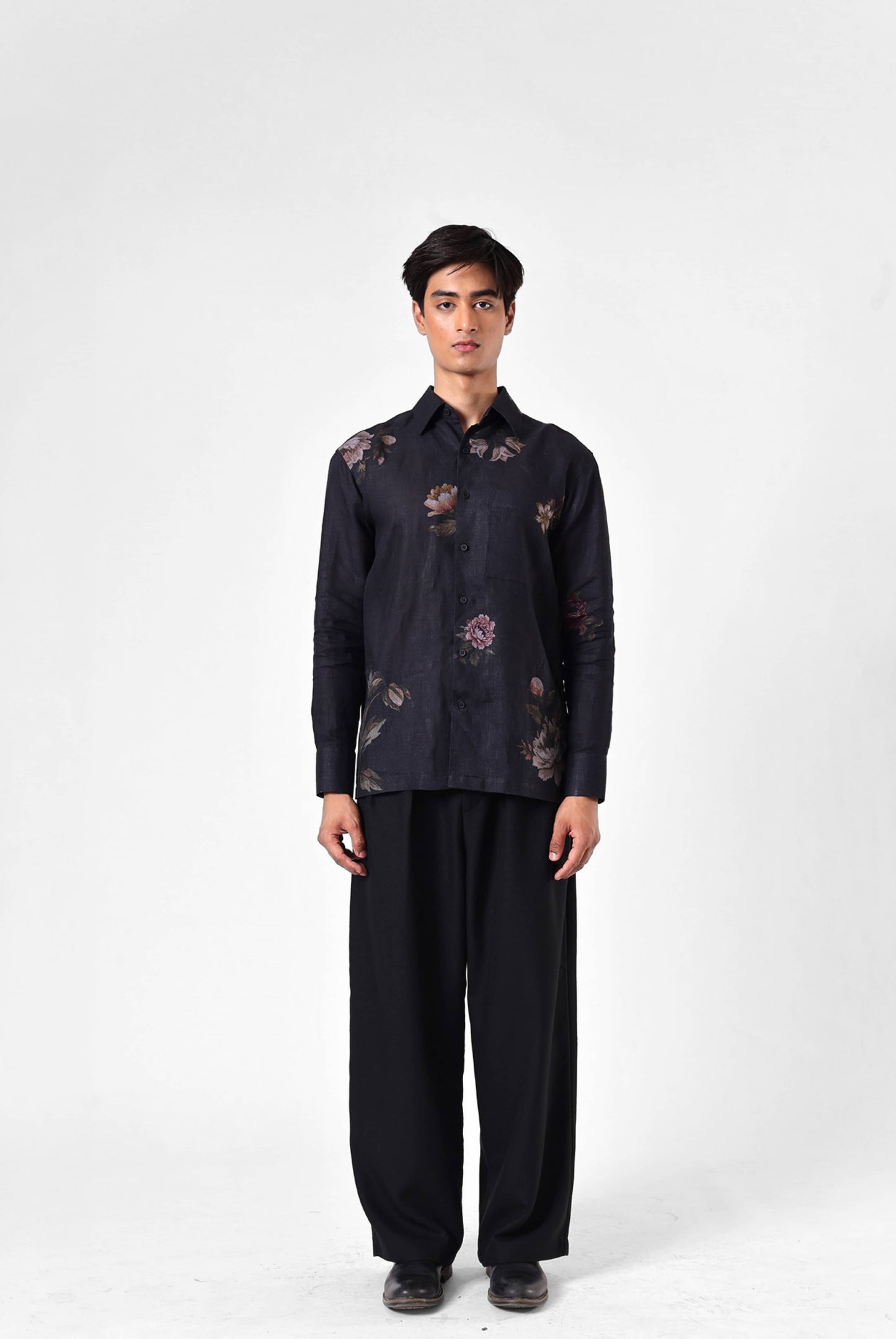 Garden Linen Shirt in Black