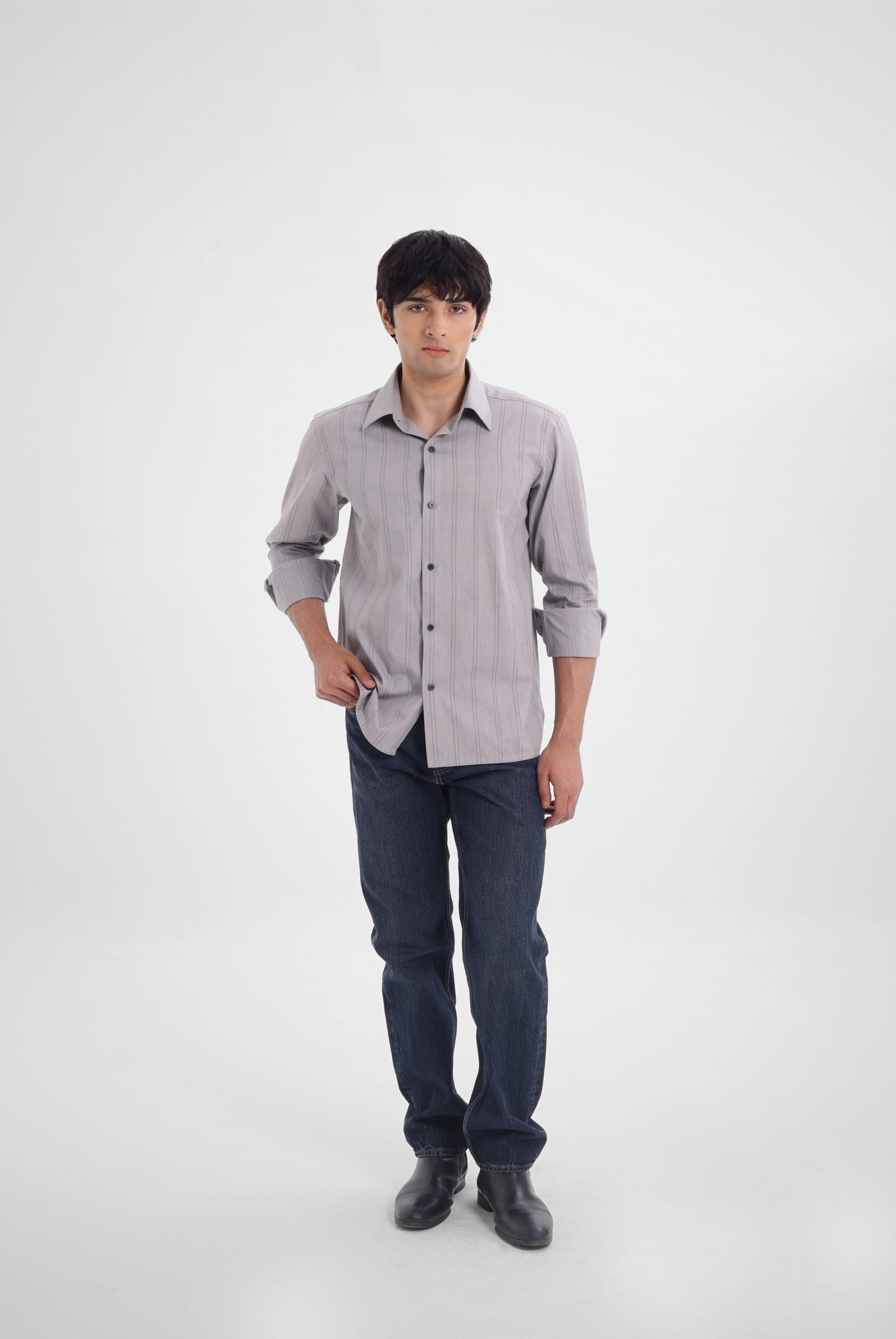 Linework Twill Shirt in Light Grey