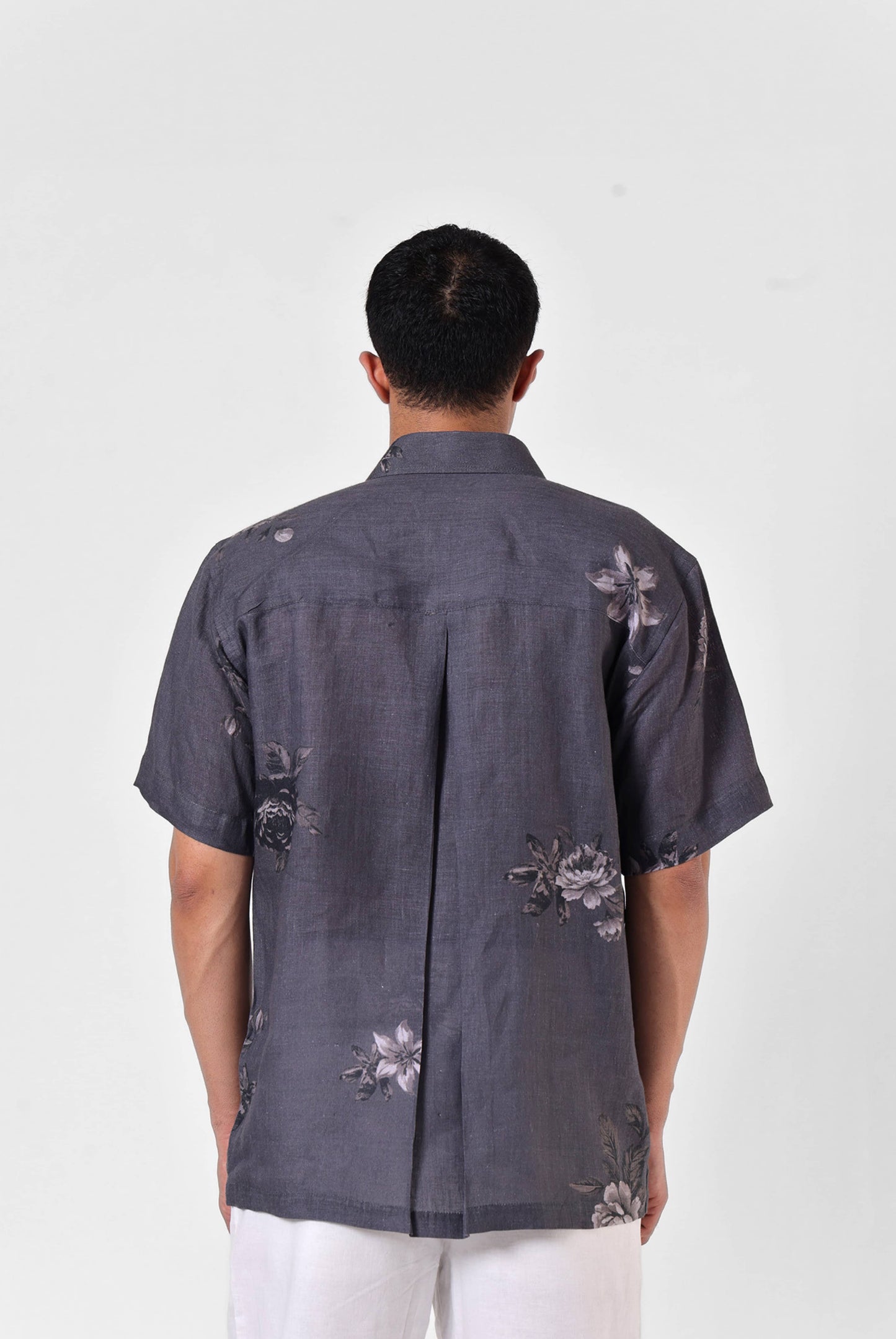 Garden Linen Shirt in Grey - Short Sleeve