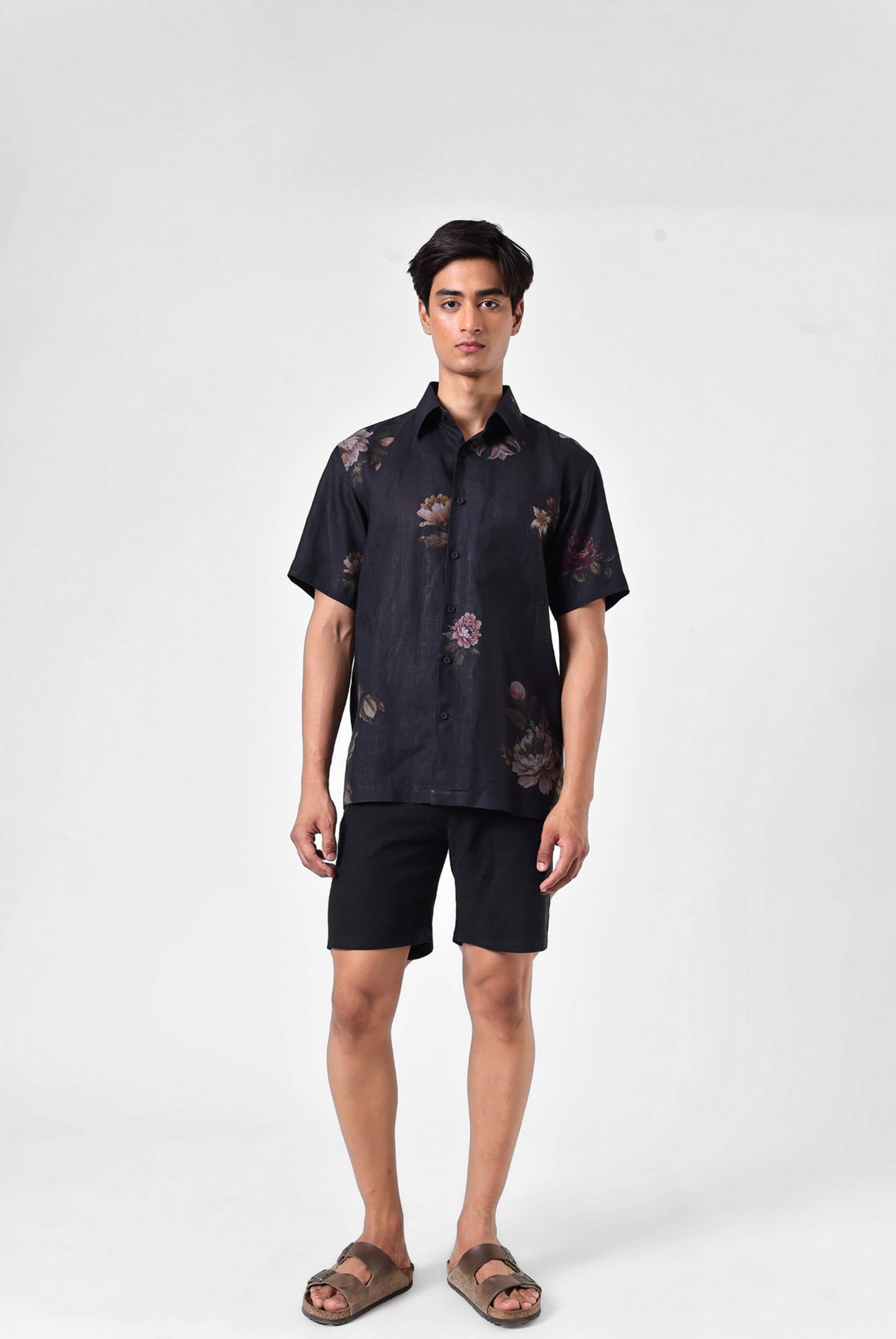 Garden Linen Shirt in Black - Short Sleeve